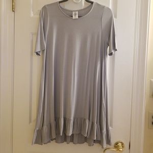 Agnes & Dora ruffle tunic large washed, never worn